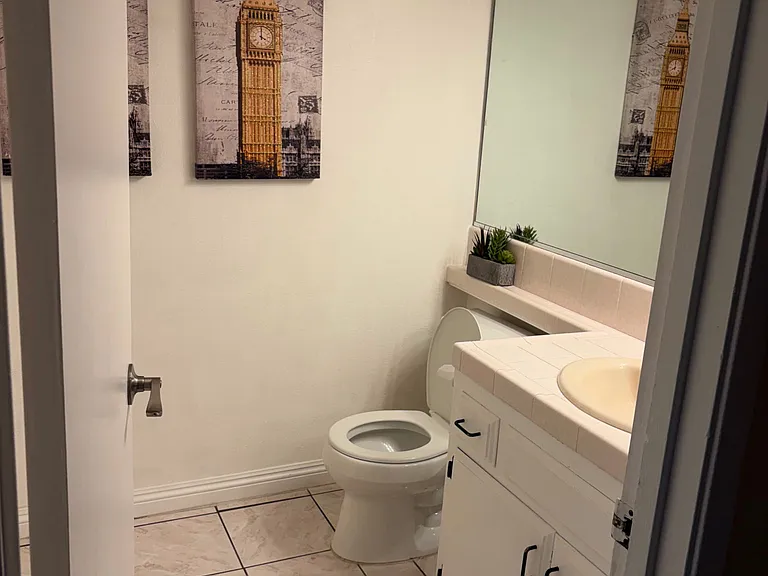 6105 Ambergrove St — Photo 13