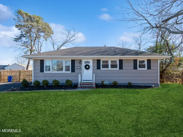 1109 Seaman Avenue, Beachwood, NJ 08722