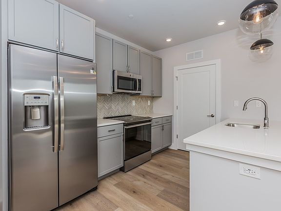5th image of 65 Cricket Ave #311