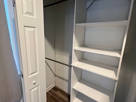 5th image of 664 Somerset Ter NE APT 1