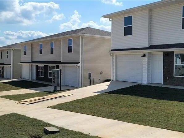 1209 Nedra Dr, Decatur, AR