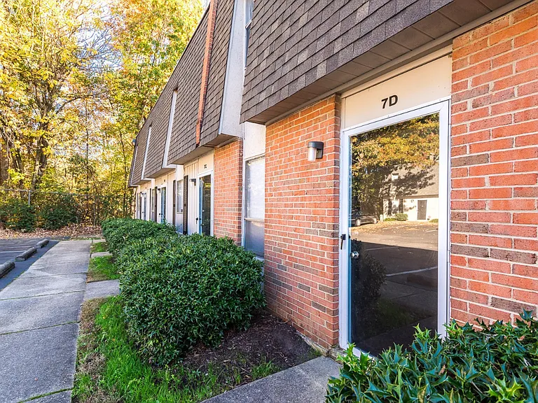Twin Rivers Townhomes — Photo 22