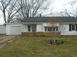 5273 S Wendell Dr, Rochelle, IL 61068