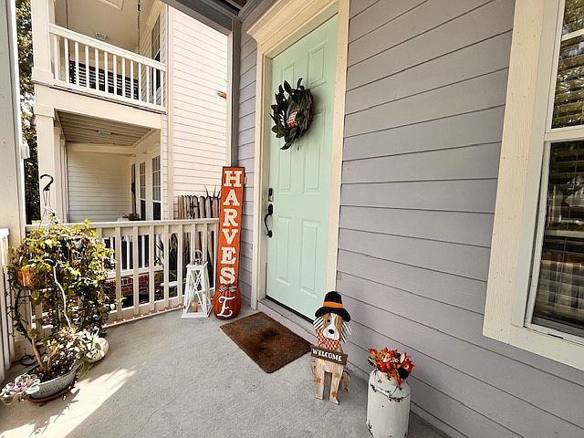 welcome home, newly painted door and updated hardware with keyless keysafe entry.
