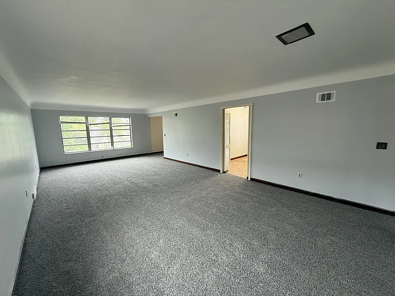 1111 Elm Park Dr — Photo 27