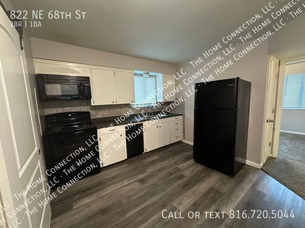 822 NE 68th St, Kansas City, MO 64118