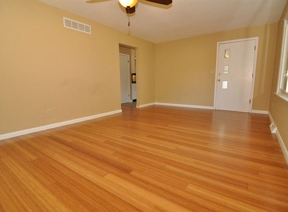 5th image of 730 Irvin Ave