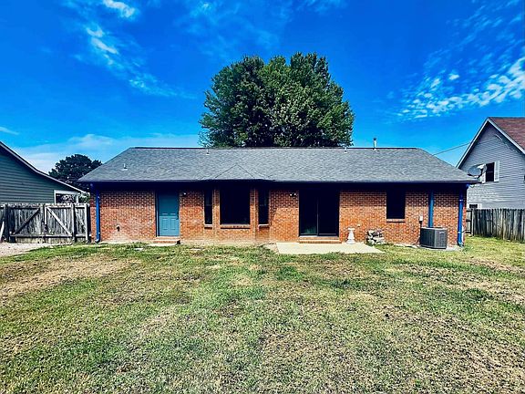2nd image of 63 Parkwood Ln