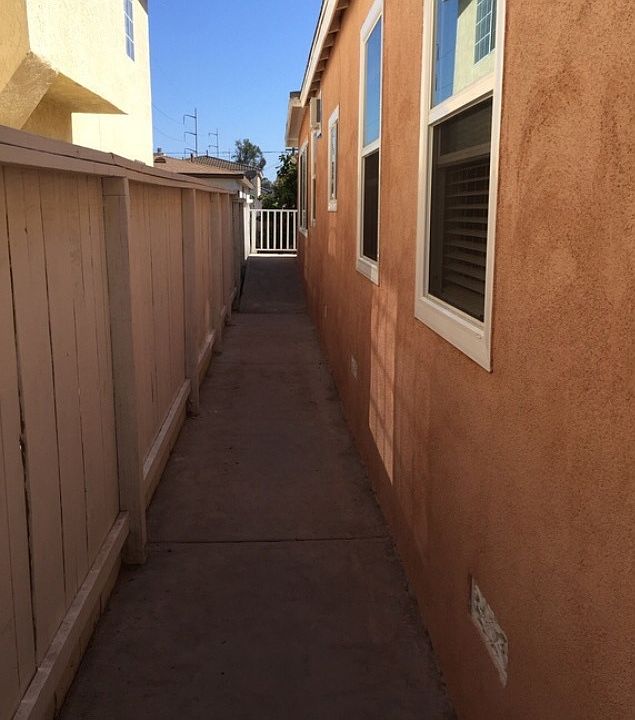 1st image of 4608 W 153rd Pl #Back
