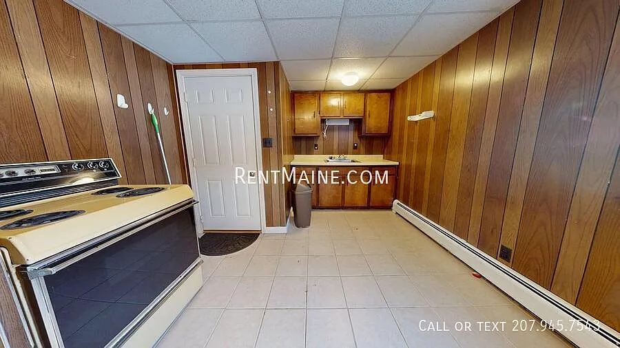 282 Main St #6