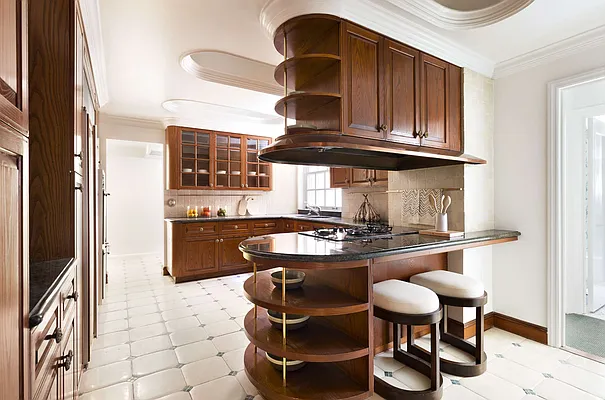 Sold by Compass | media 21