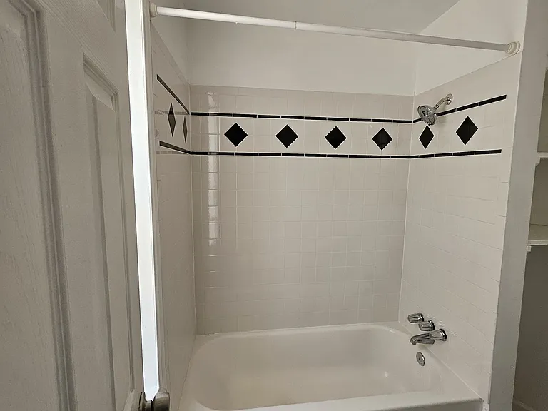 926 Belmont Ave #2 — Photo 15