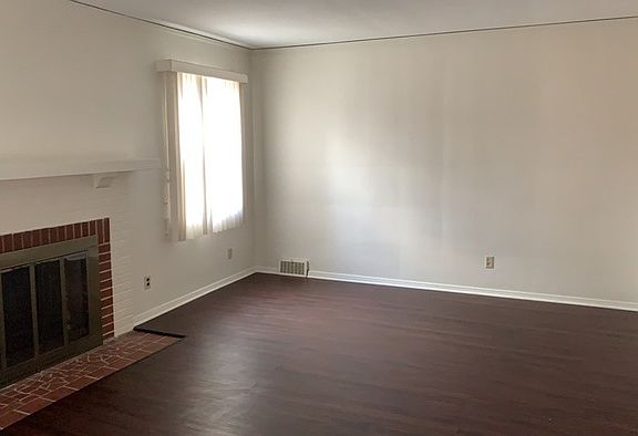 5th image of 1044 Sherwood Dr