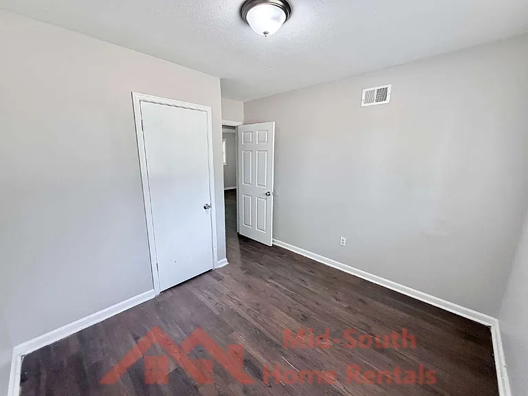 452 Delta Rd — Photo 13