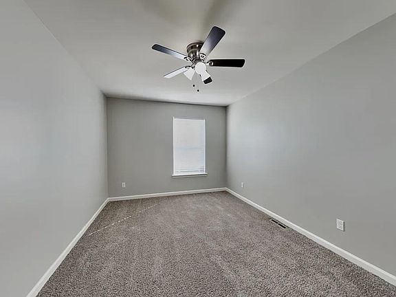 4th image of 4215 Whitfield Rd
