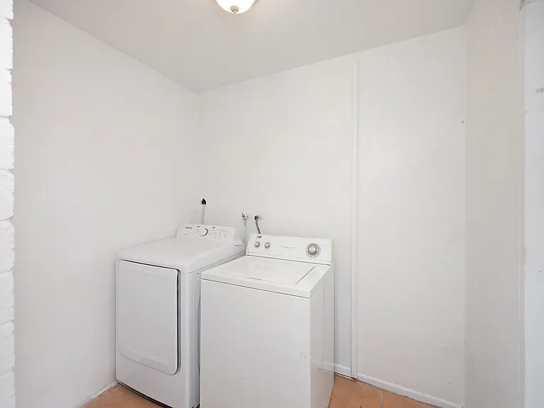 1826 W Behrend Dr — Photo 20