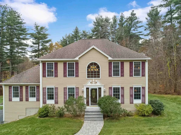 53 Lawrence Road, Hudson, NH 03051