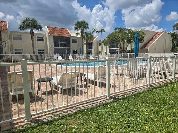 1428 SE 4th Avenue #107, Deerfield Beach, FL 33441