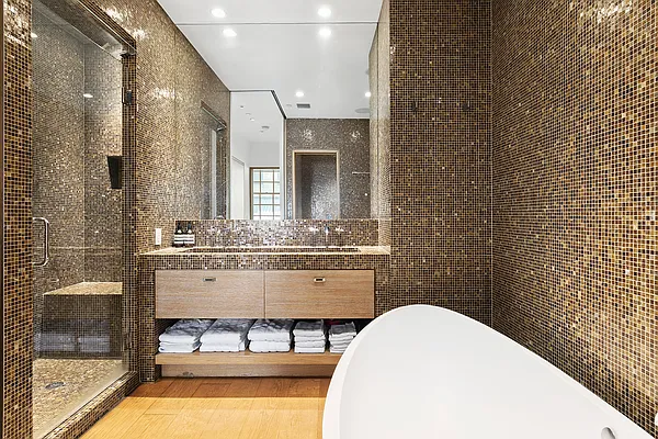 Rented by Douglas Elliman | media 21