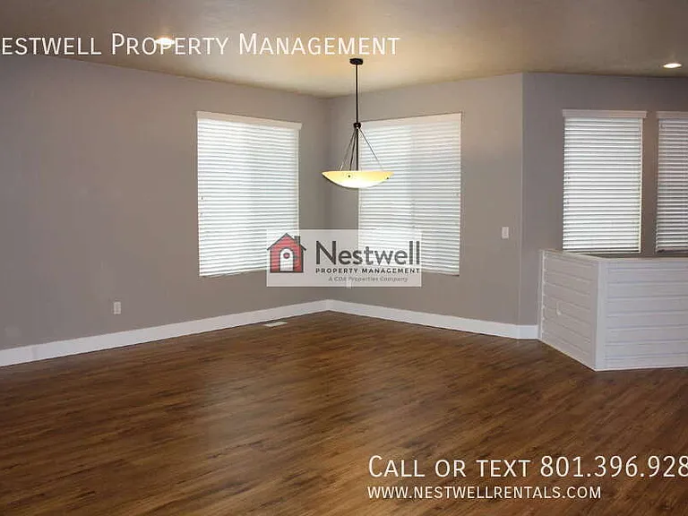 4677 W Firmont Dr — Photo 8