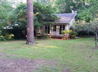 563 Lakeside Ave, Camden, AR 71701