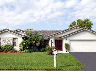 15600 S Roundtable Rd, Davie, FL 33331