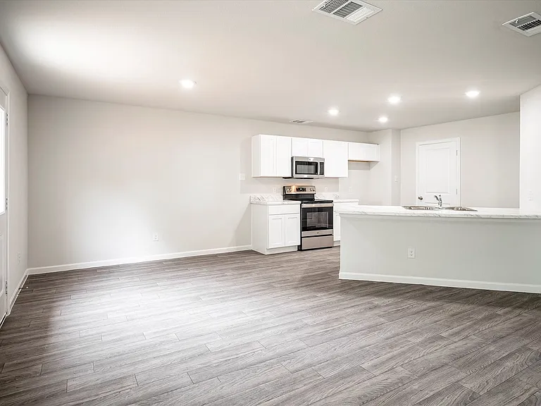 7352 Tin Star Dr — Photo 10