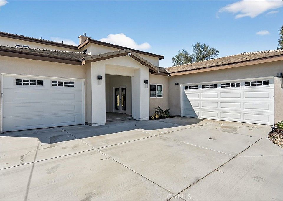 1st image of 16015 Ceres Ave