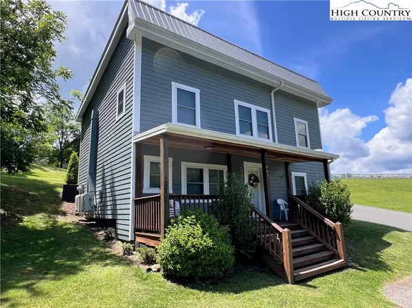 203 Long Street, West Jefferson, NC 28694