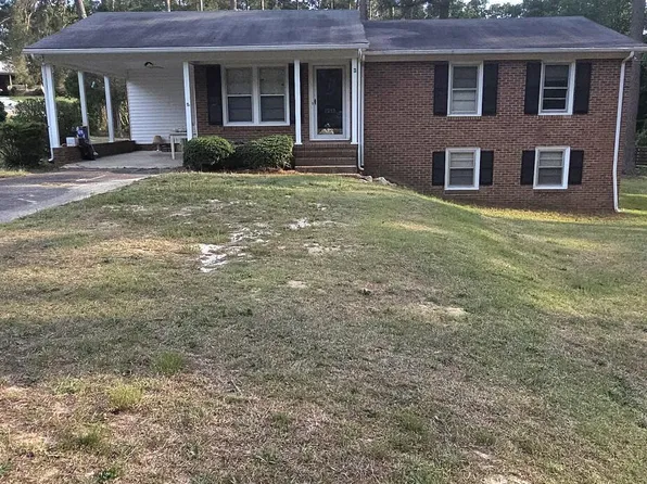 1213 Oak Avenue, Hamlet, NC 28345