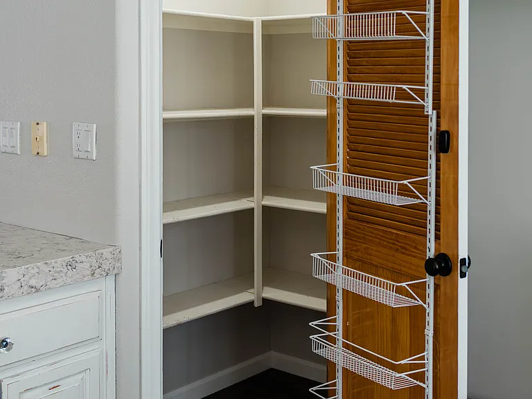 10929 Delusion Dr — Photo 13