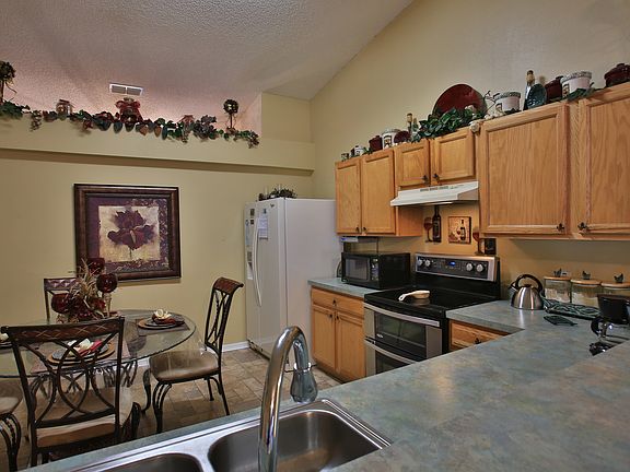 2nd image of 1017 Treadway Dr