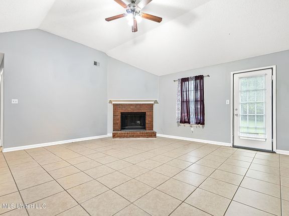 5th image of 7340 Kingcrest Rd