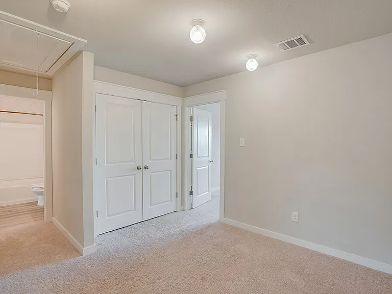 505 Pearly Eye Dr #B — Photo 14
