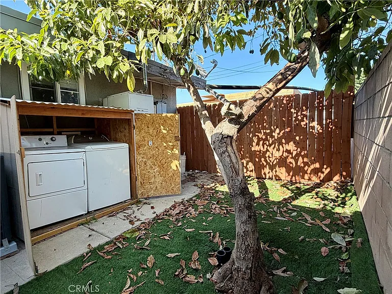 832 S Prospero Dr — Photo 18