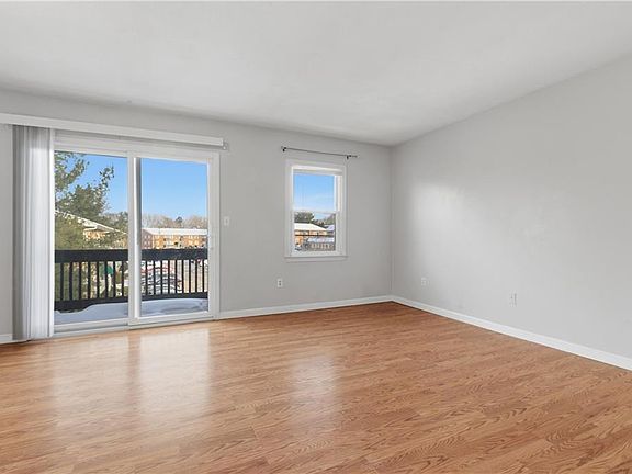 5th image of 200 Manville Hill Rd APT 41