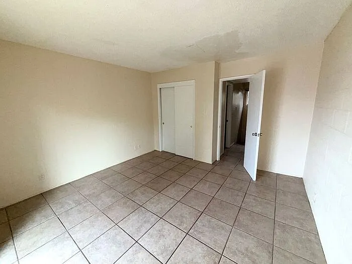 900 Eden Ct #10 — Photo 13
