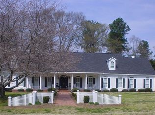 916 Fairway Dr, Monroe, GA 30655