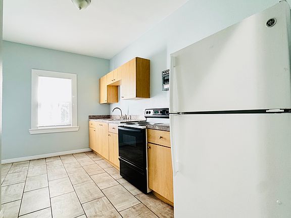 2nd image of 149 S Hollywood Ave APT 6