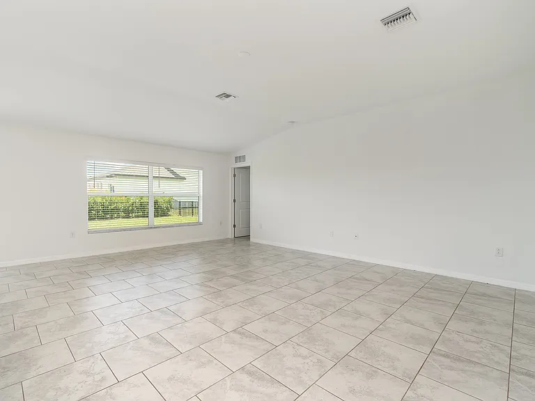 4272 Villa Rapallo Way — Photo 2
