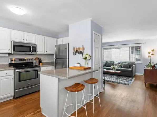 410 Candler Park Dr NE APT C3, Atlanta, GA 30307