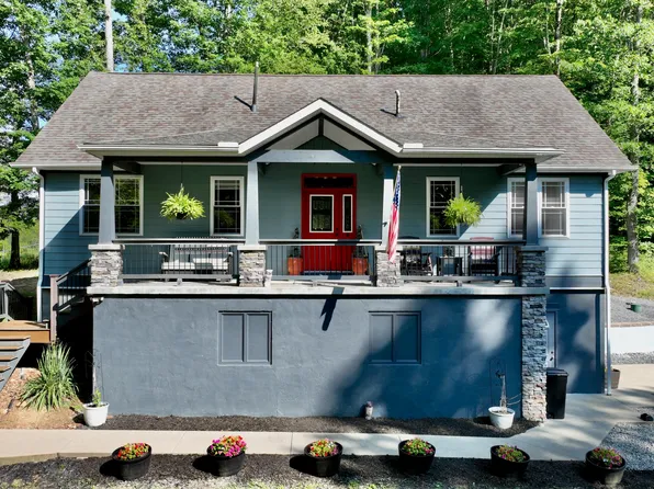 1694 Morris Branch Rd, Meadow Bridge, WV 25976