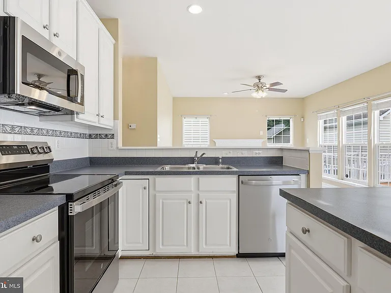 341 Bullskin St — Photo 14