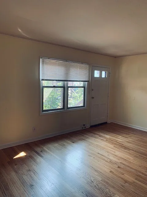 Building Photo - 57 NE Wygant St #2