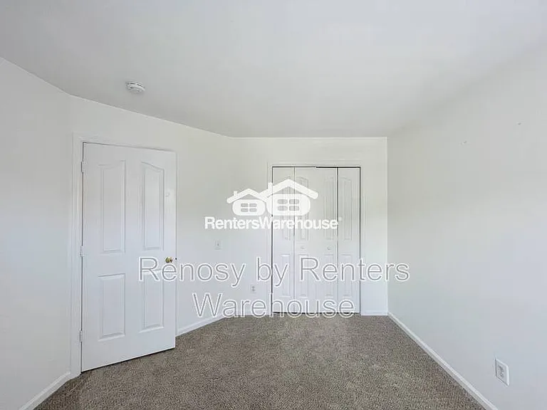 617 Lord Nelson Ct — Photo 32