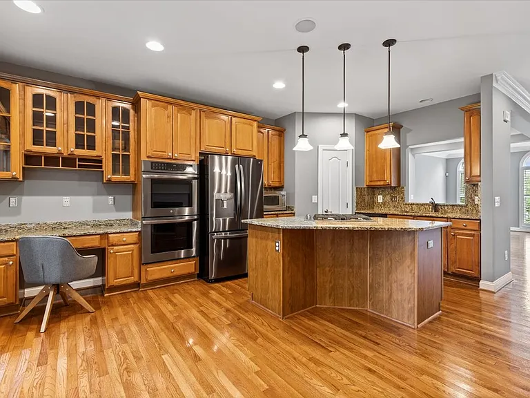 10363 Gershwin Ct — Photo 9