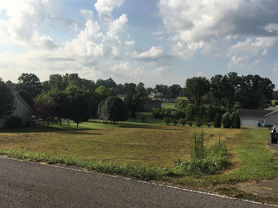 2nd image of 304 Narrows Rd Lot 5