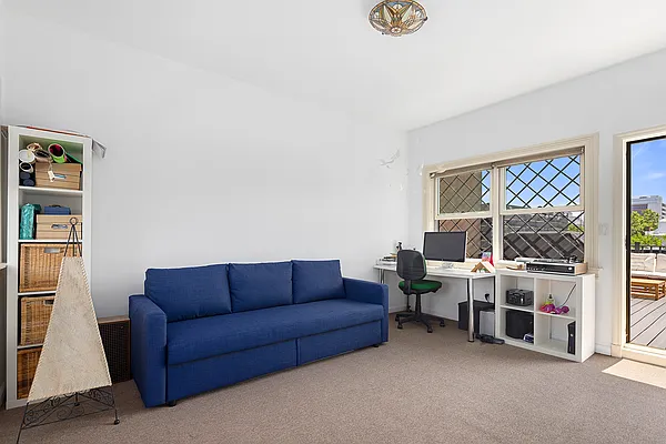 Rented by Compass | media 11