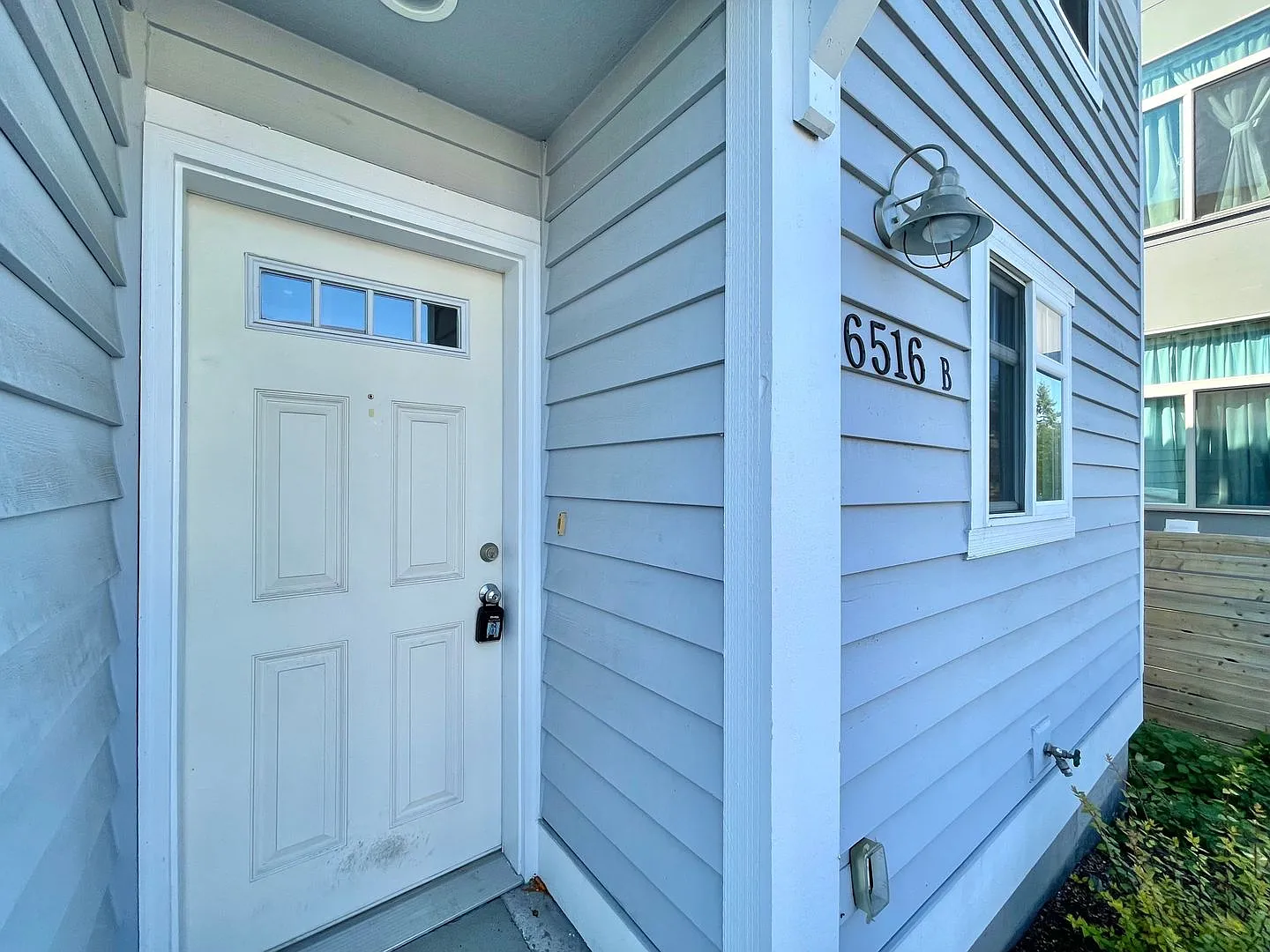 Great TownHome For Rent — Photo 2