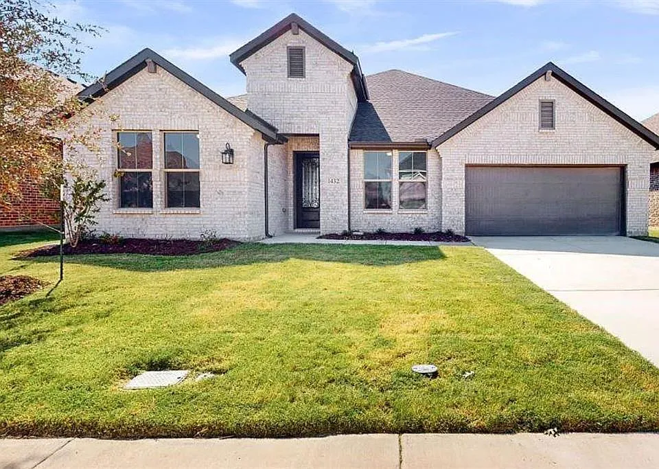 1432 Lawnview Dr